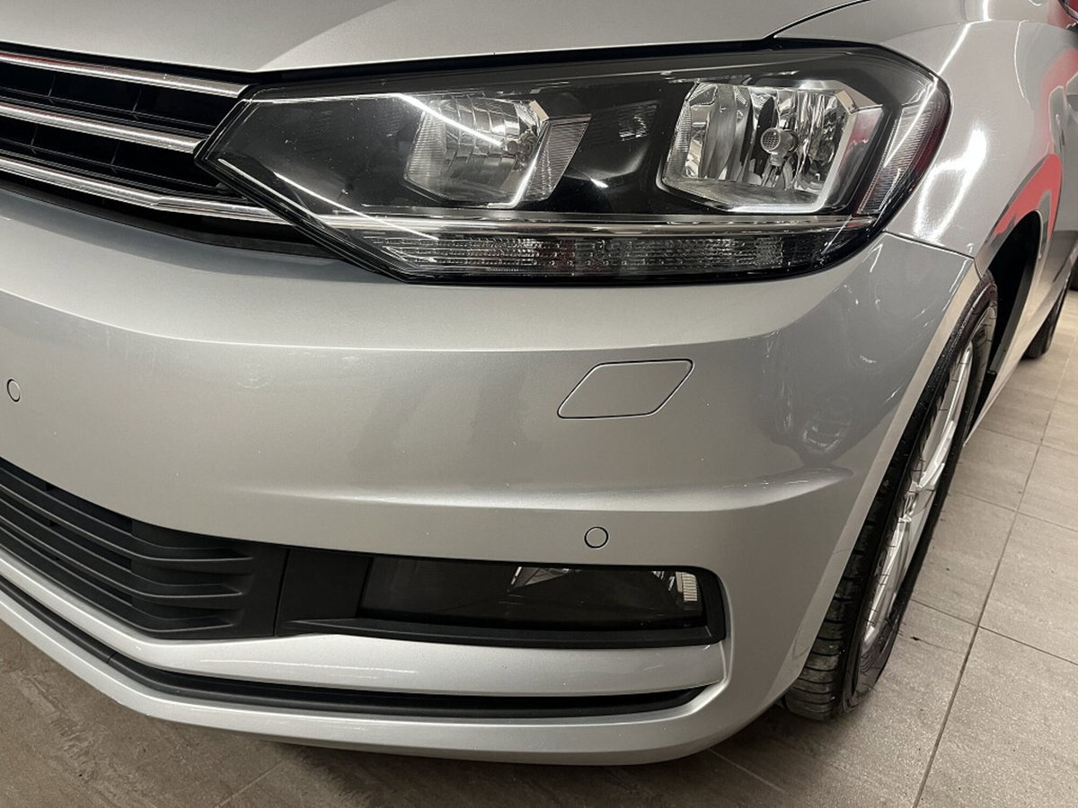 Volkswagen Touran 2.0 TDI 115 CV DSG Business BlueMotion Technology (16)