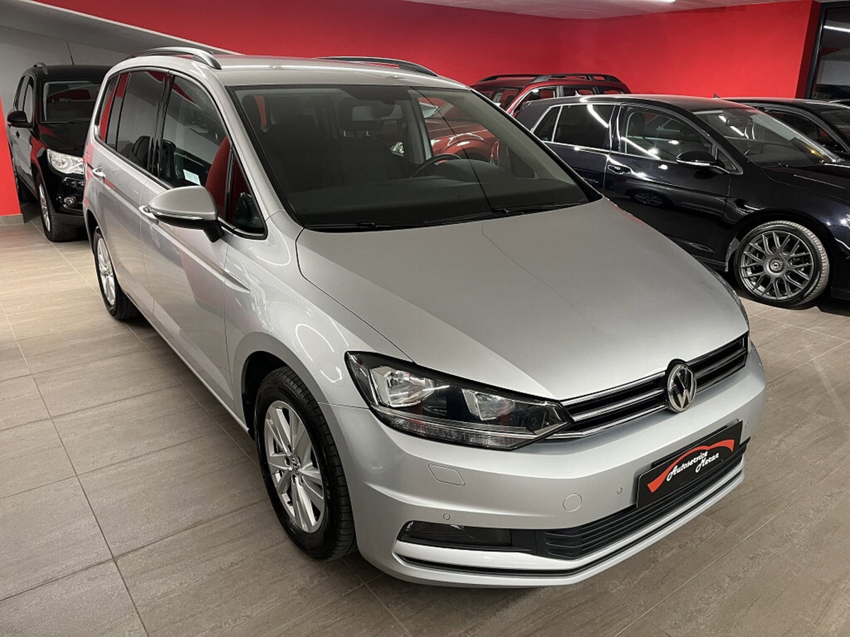 Volkswagen Touran 2.0 TDI 115 CV DSG Business BlueMotion Technology (3)