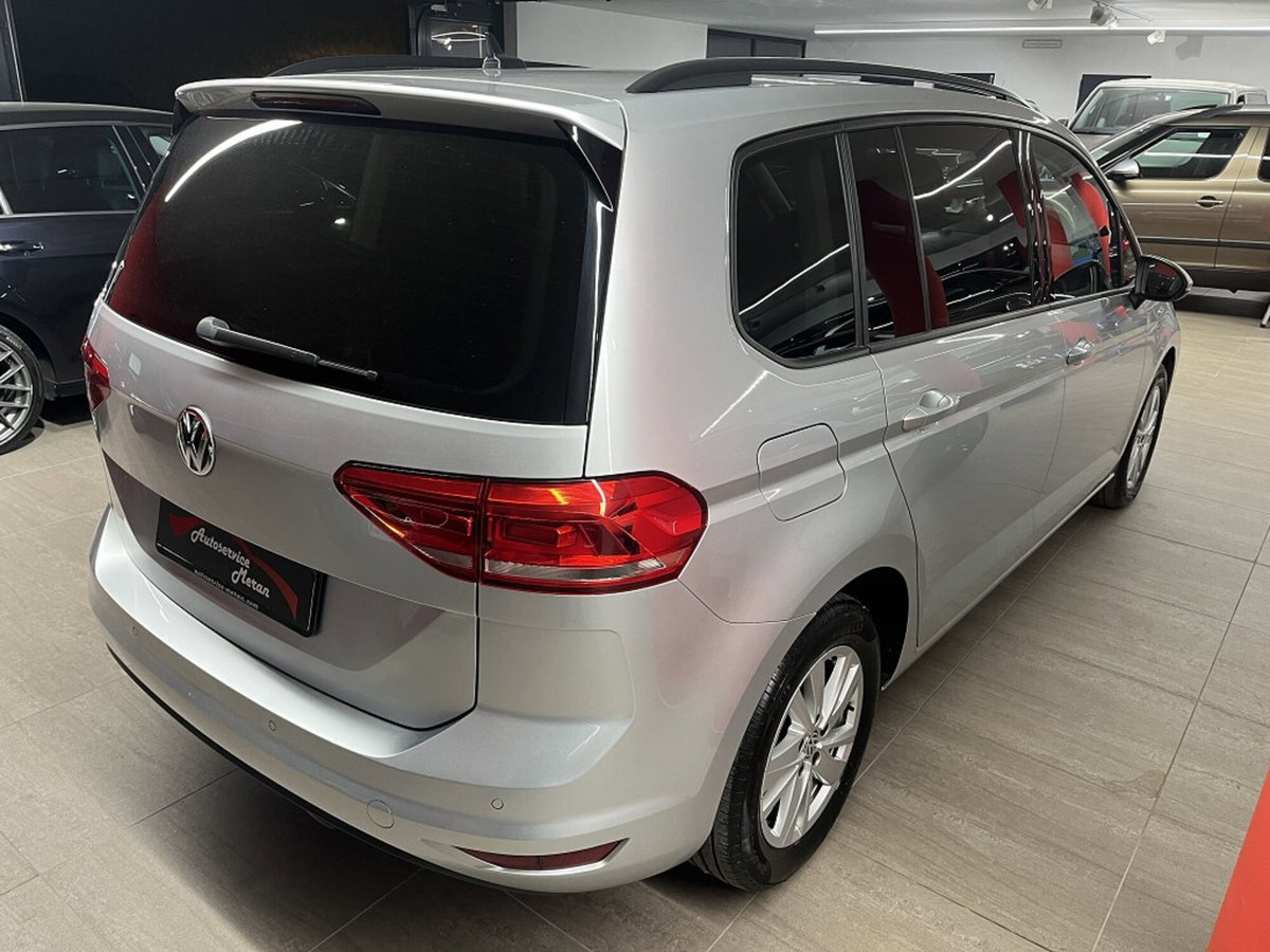 Volkswagen Touran 2.0 TDI 115 CV DSG Business BlueMotion Technology (4)