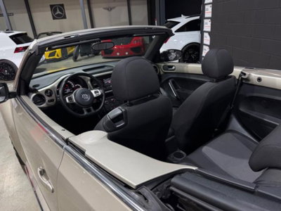 Volkswagen Maggiolino Cabrio 2.0 TDI Sport (15)