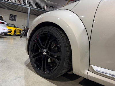 Volkswagen Maggiolino Cabrio 2.0 TDI Sport (8)