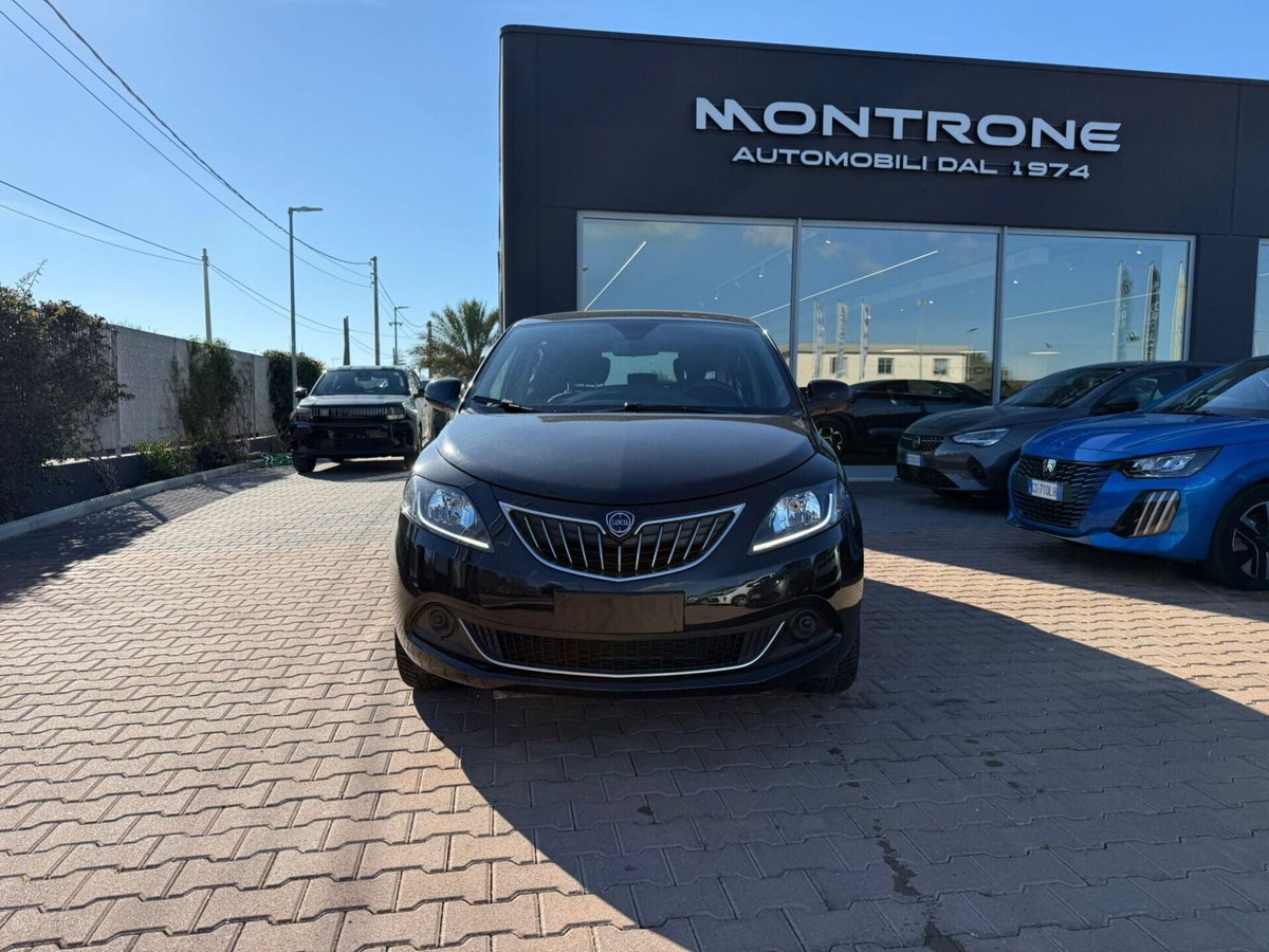 Lancia Ypsilon 1.0 FireFly 5 porte S&S Hybrid Ecochic A. Ferretti (2)