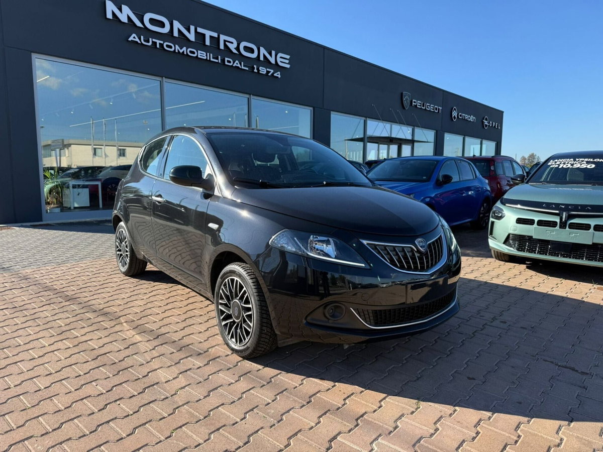 Lancia Ypsilon 1.0 FireFly 5 porte S&S Hybrid Ecochic A. Ferretti (3)
