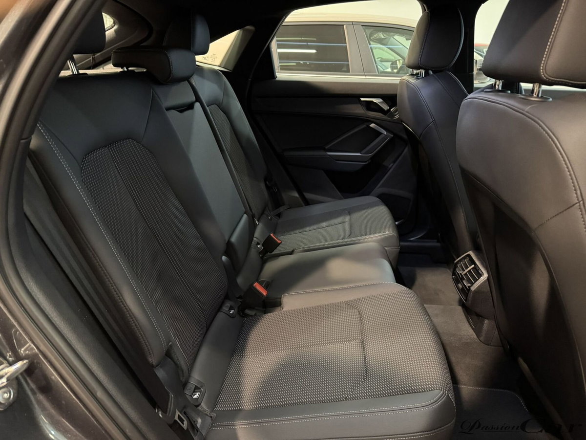 Audi Q3 Sportback 35 TDI quattro S tronic S line edition (11)