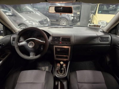 Volkswagen Golf 1.9 TDI/130 CV cat 5p. H.line (8)