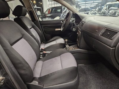 Volkswagen Golf 1.9 TDI/130 CV cat 5p. H.line (9)