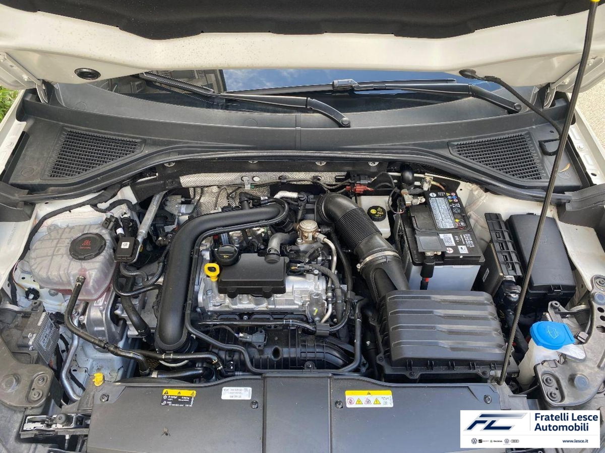 Volkswagen T-Roc 1.0 TSI R-Line (9)