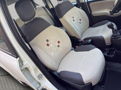 Fiat Panda 1.3 MJT S&S Lounge (18)
