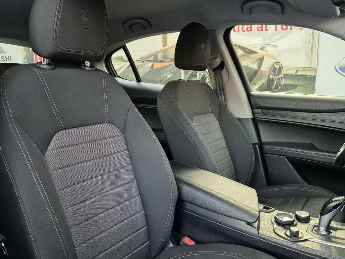 Alfa Romeo Stelvio Stelvio 2.2 Turbodiesel 190 CV AT8 Q4 Super Business (12)
