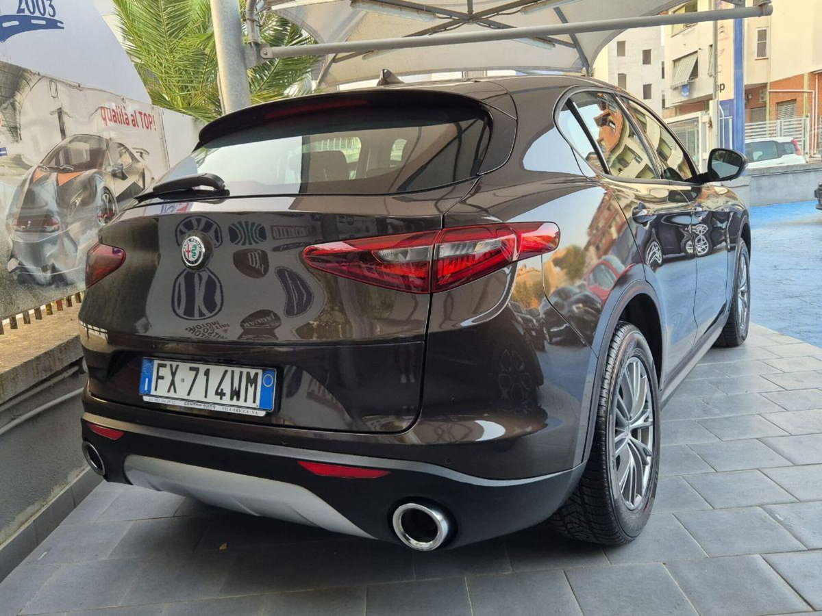 Alfa Romeo Stelvio Stelvio 2.2 Turbodiesel 190 CV AT8 Q4 Super Business (4)