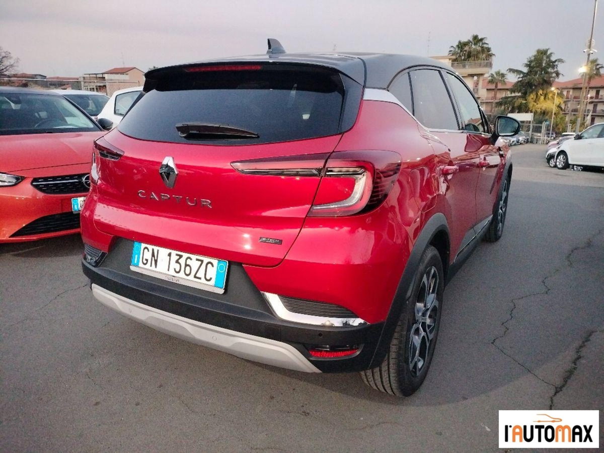 Renault Captur Full Hybrid E-Tech 145 CV Intens (4)