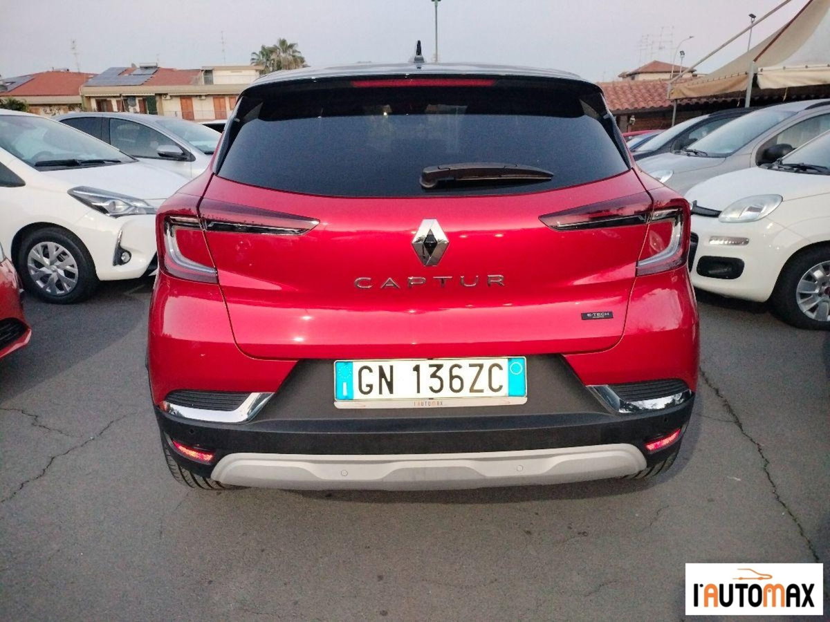 Renault Captur Full Hybrid E-Tech 145 CV Intens (5)