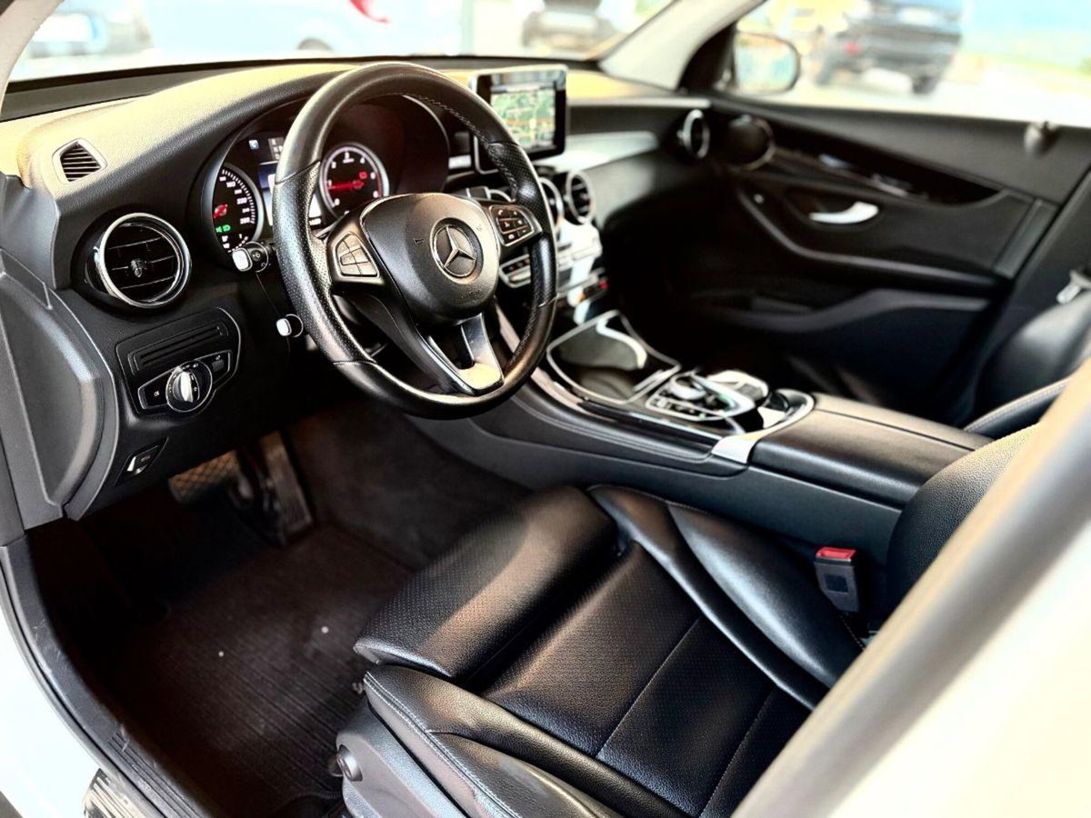 Mercedes-Benz GLC Coupé 220 d 4Matic Coupé Premium (9)