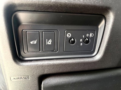 Land Rover Discovery Sport 2.2 TD4 S (10)