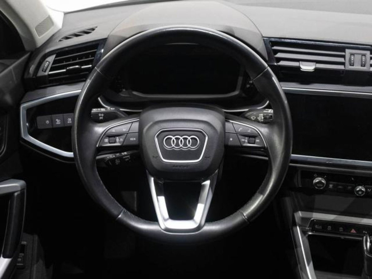 Audi Q3 35 TDI Business (12)