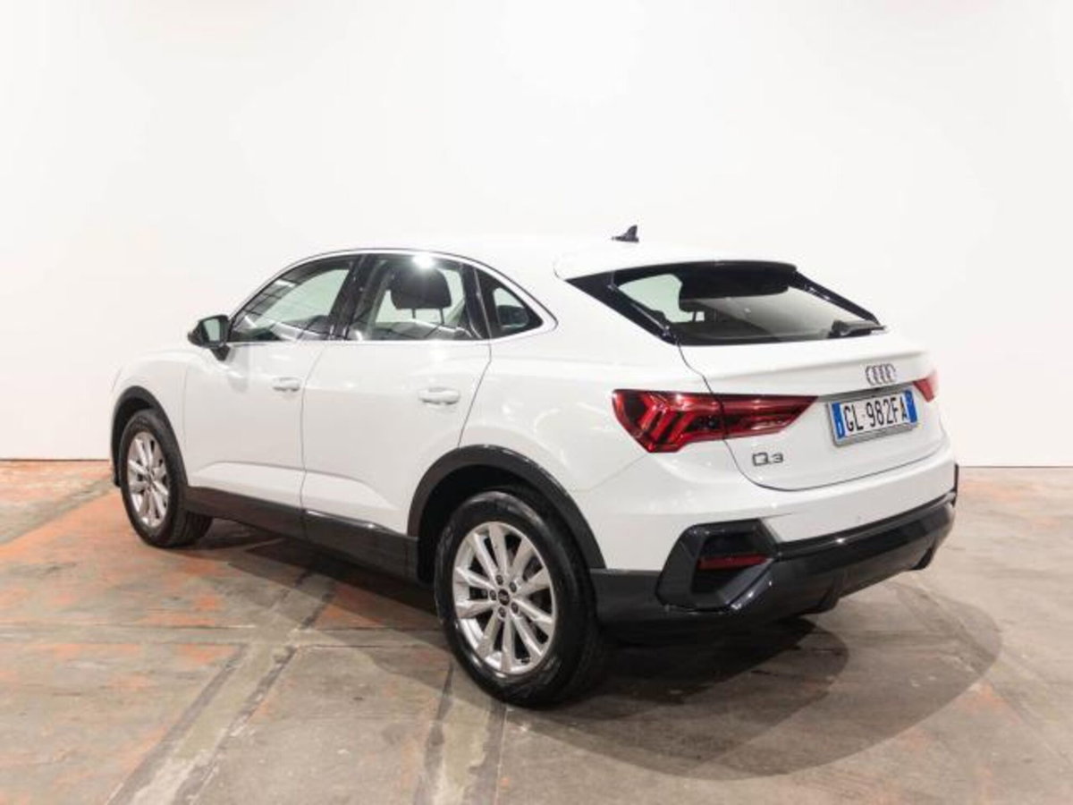 Audi Q3 35 TDI Business (3)
