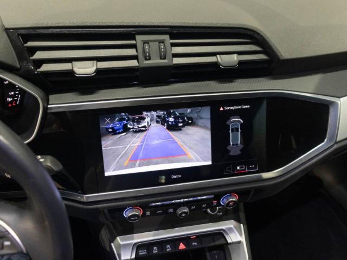 Audi Q3 35 TDI Business (9)