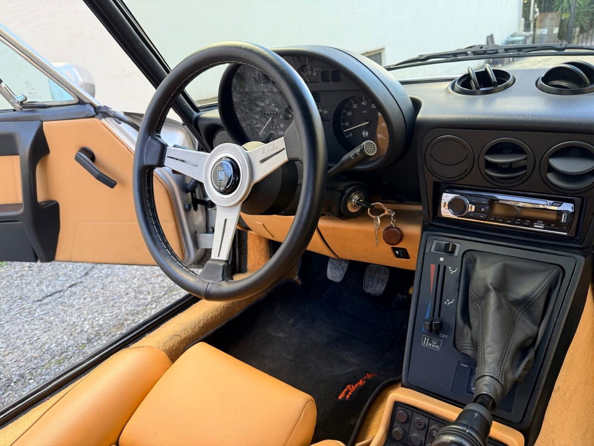 Alfa Romeo Spider 2.0i (14)