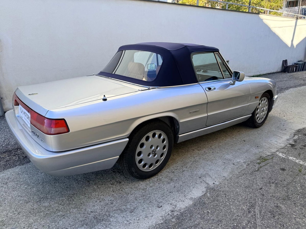 Alfa Romeo Spider 2.0i (3)