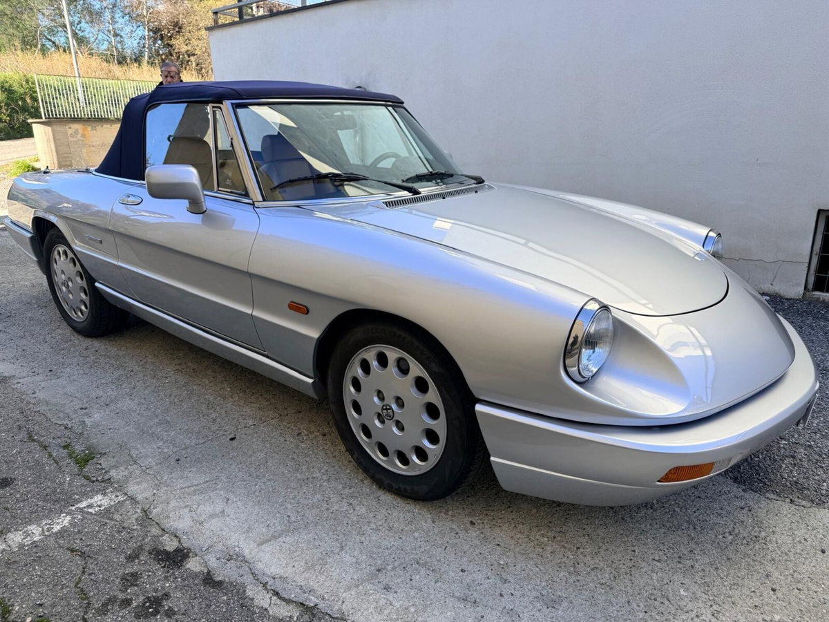 Alfa Romeo Spider 2.0i (5)
