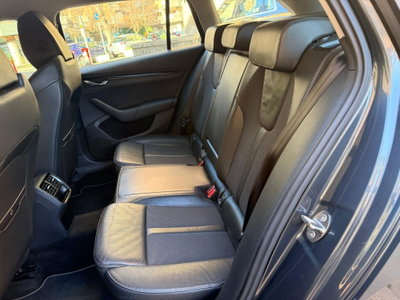 Skoda Octavia Station Wagon 2.0 TDI EVO SCR DSG Wagon Executive (17)