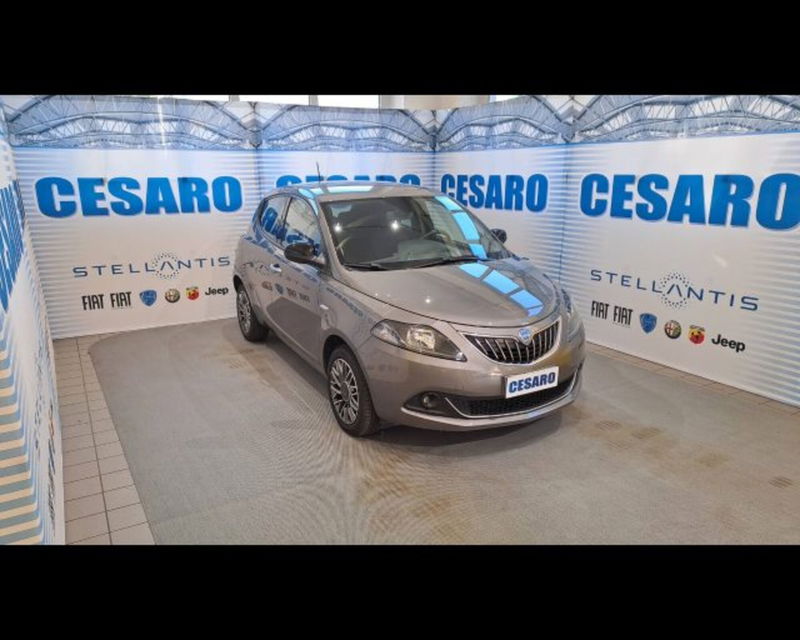 Lancia Ypsilon 1.0 FireFly 5 porte S&S Hybrid Gold Plus