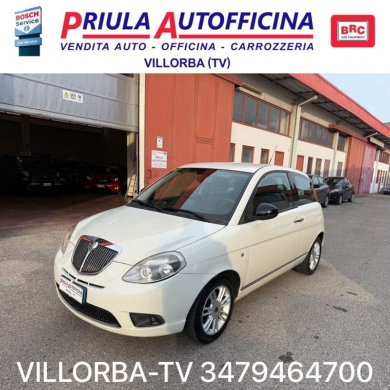 Lancia Ypsilon 1.2 69 CV Unyca