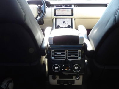 Land Rover Range Rover 3.0 SDV6 Autobiography (13)