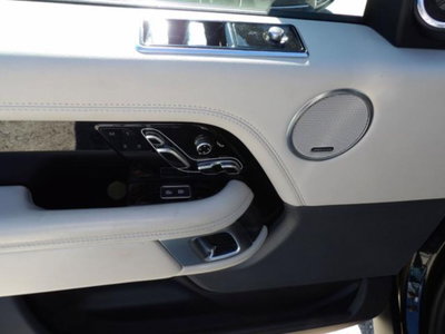 Land Rover Range Rover 3.0 SDV6 Autobiography (19)