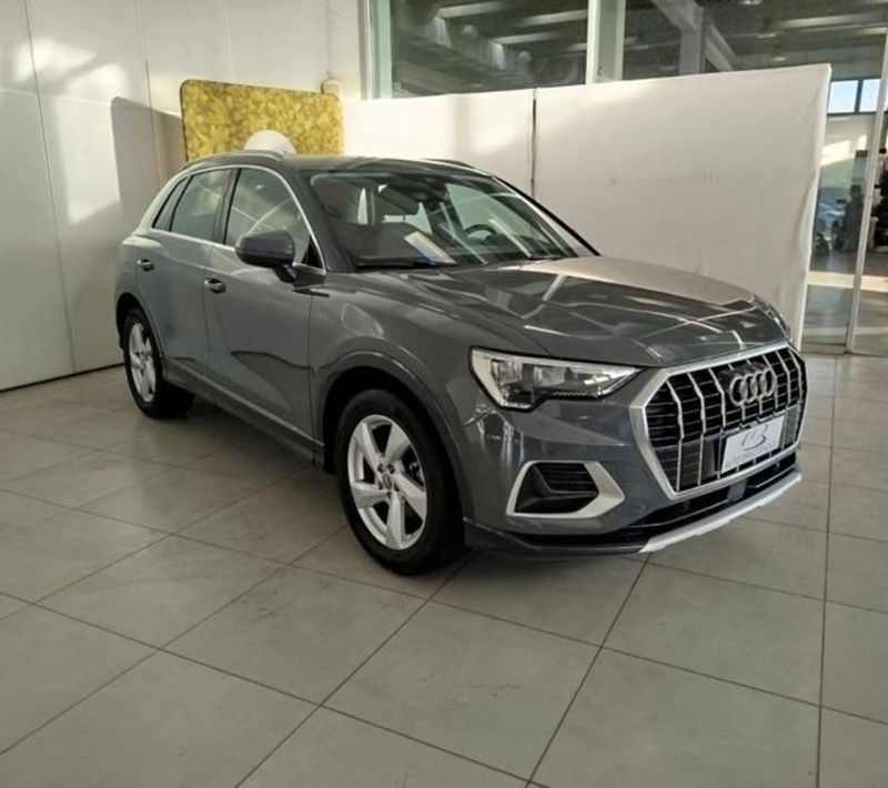 Audi Q3 35 TDI quattro S tronic Business Advanced