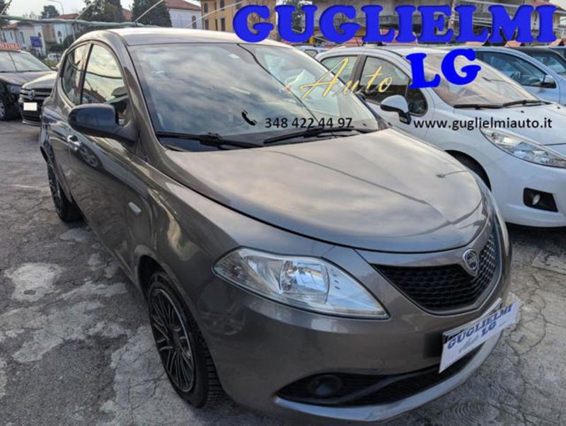 Lancia Ypsilon 1.2 69 CV 5 porte Gold