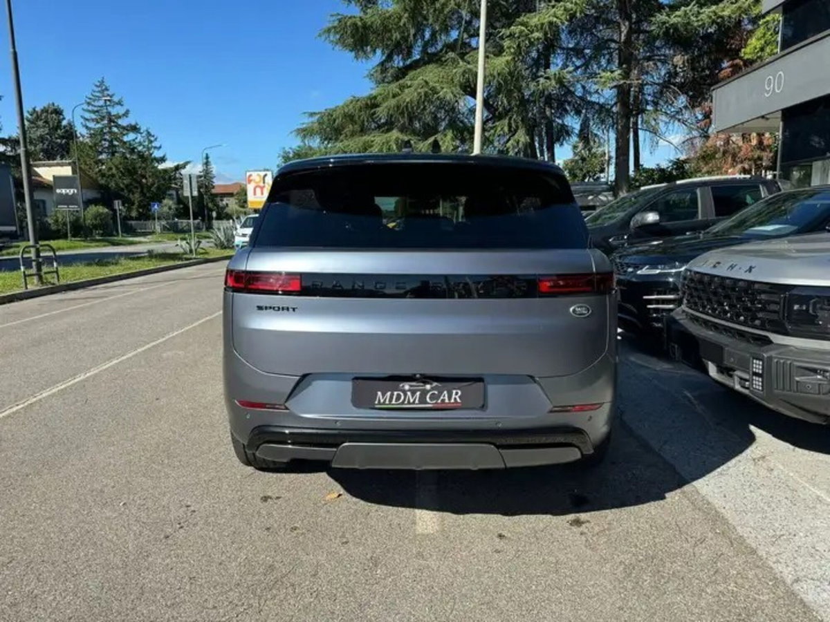 Land Rover Range Rover Sport 3.0D l6 249 CV HSE Dynamic Stealth (4)