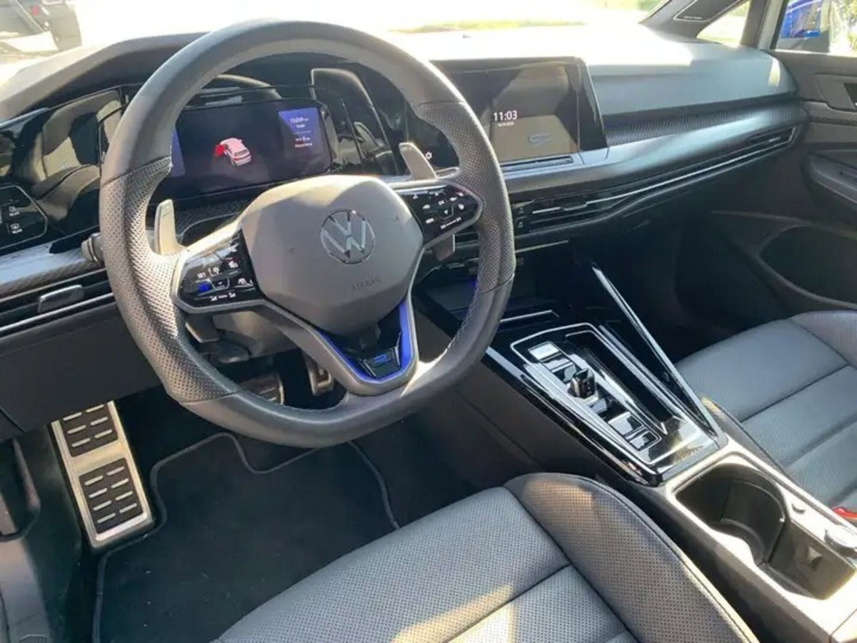 Volkswagen Golf 2.0 TSI R DSG 4Motion 20 years (13)