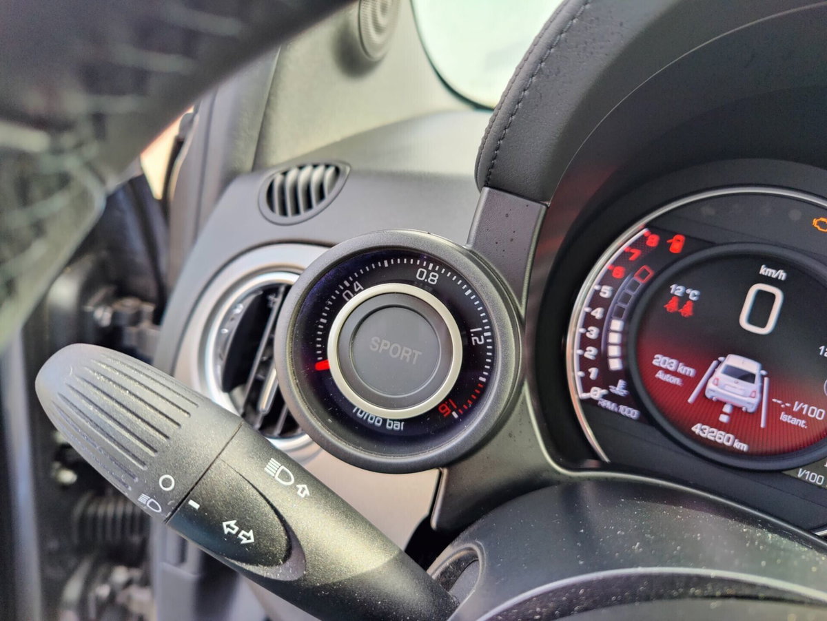 Abarth 595 595 1.4 Turbo T-Jet 165 CV (12)
