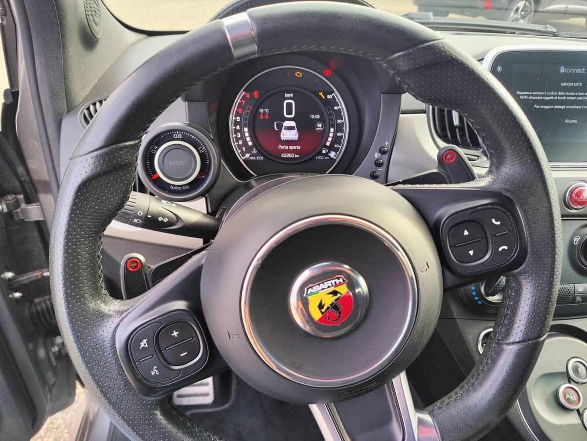 Abarth 595 595 1.4 Turbo T-Jet 165 CV (9)