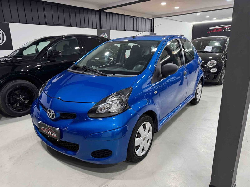 Toyota Aygo 1.0 12V VVT-i 5 porte Deep Ocean Connect