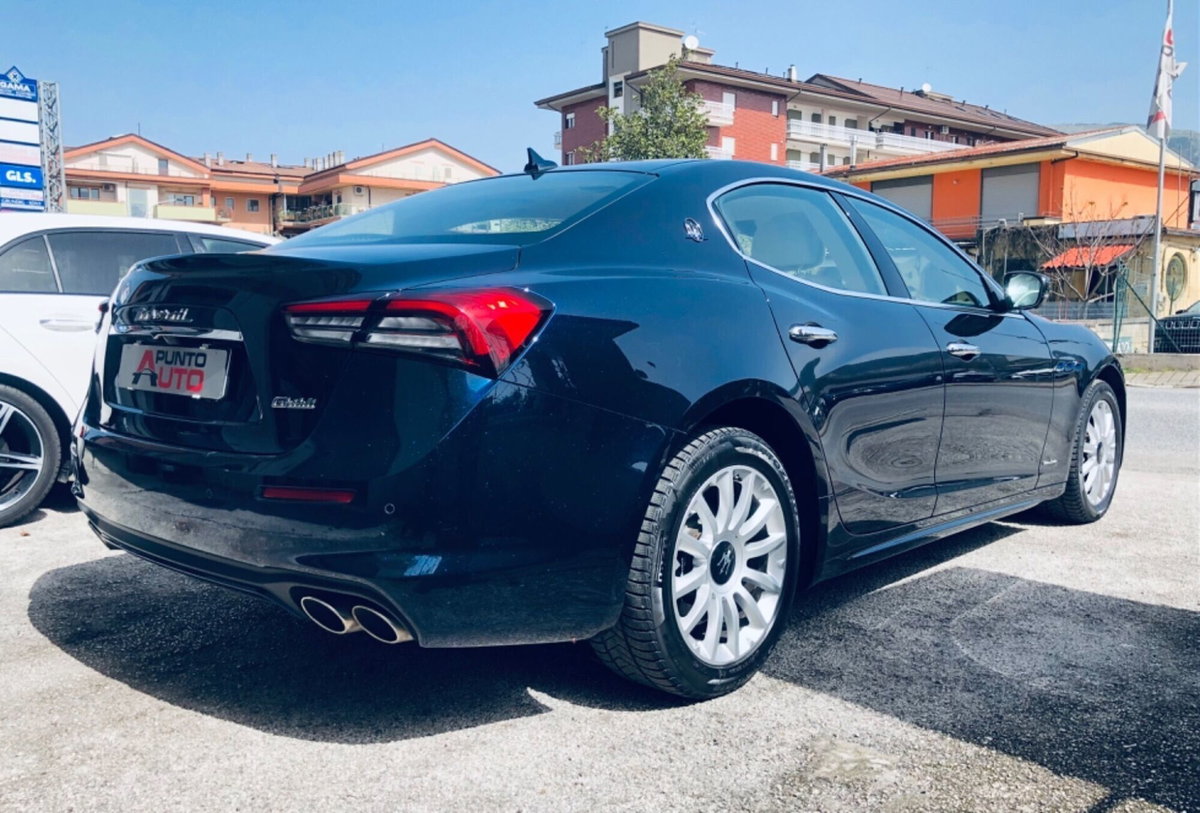 Maserati Ghibli Ghibli L4 330 CV MHEV Granlusso (10)