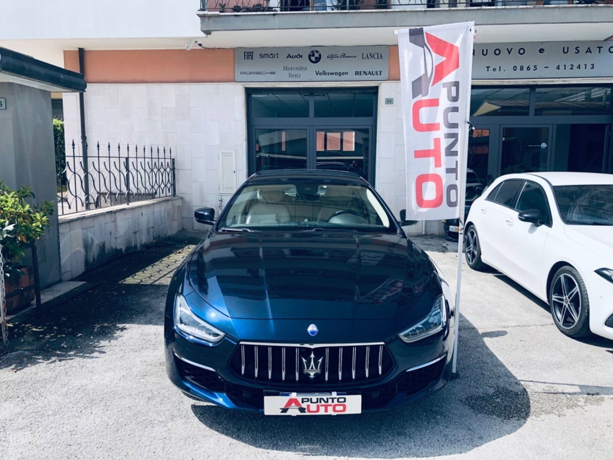 Maserati Ghibli Ghibli L4 330 CV MHEV Granlusso (3)