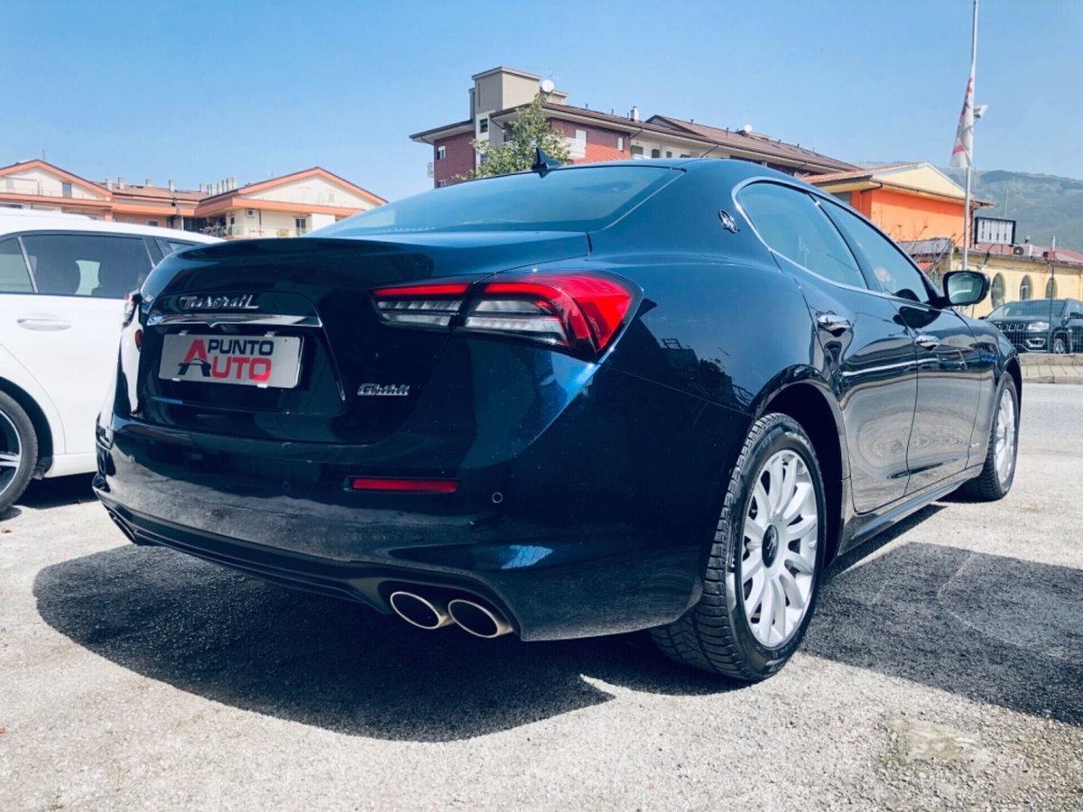Maserati Ghibli Ghibli L4 330 CV MHEV Granlusso (7)