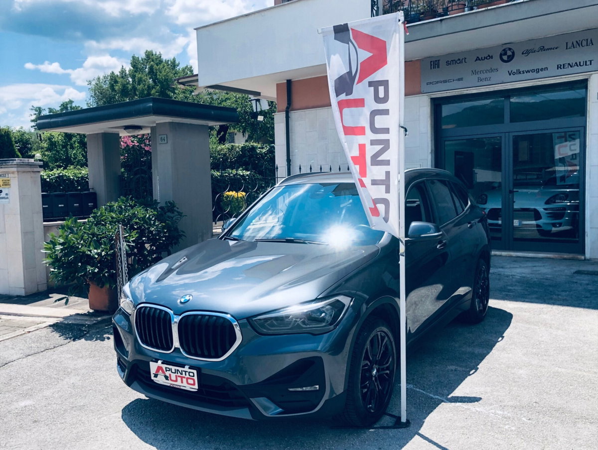 BMW X1 sDrive18d Sport (10)