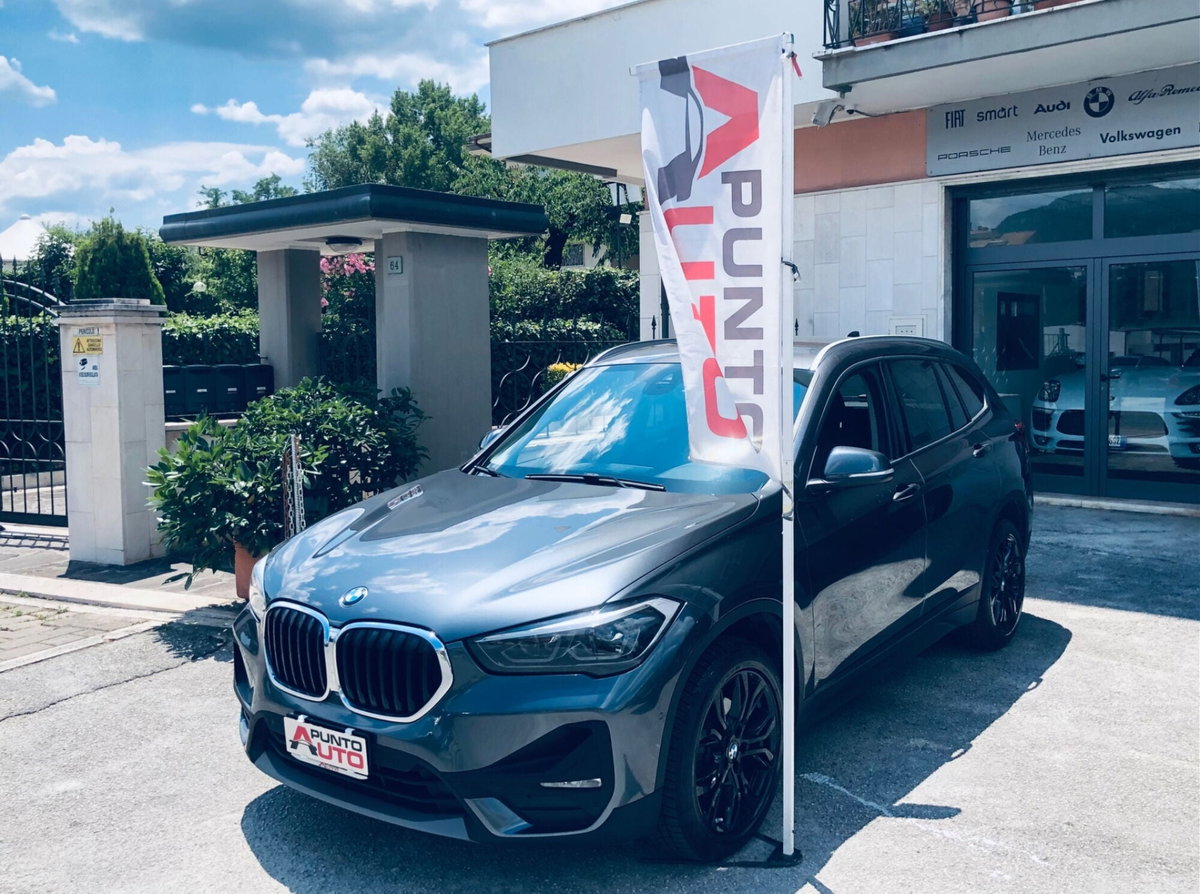 BMW X1 sDrive18d Sport (11)