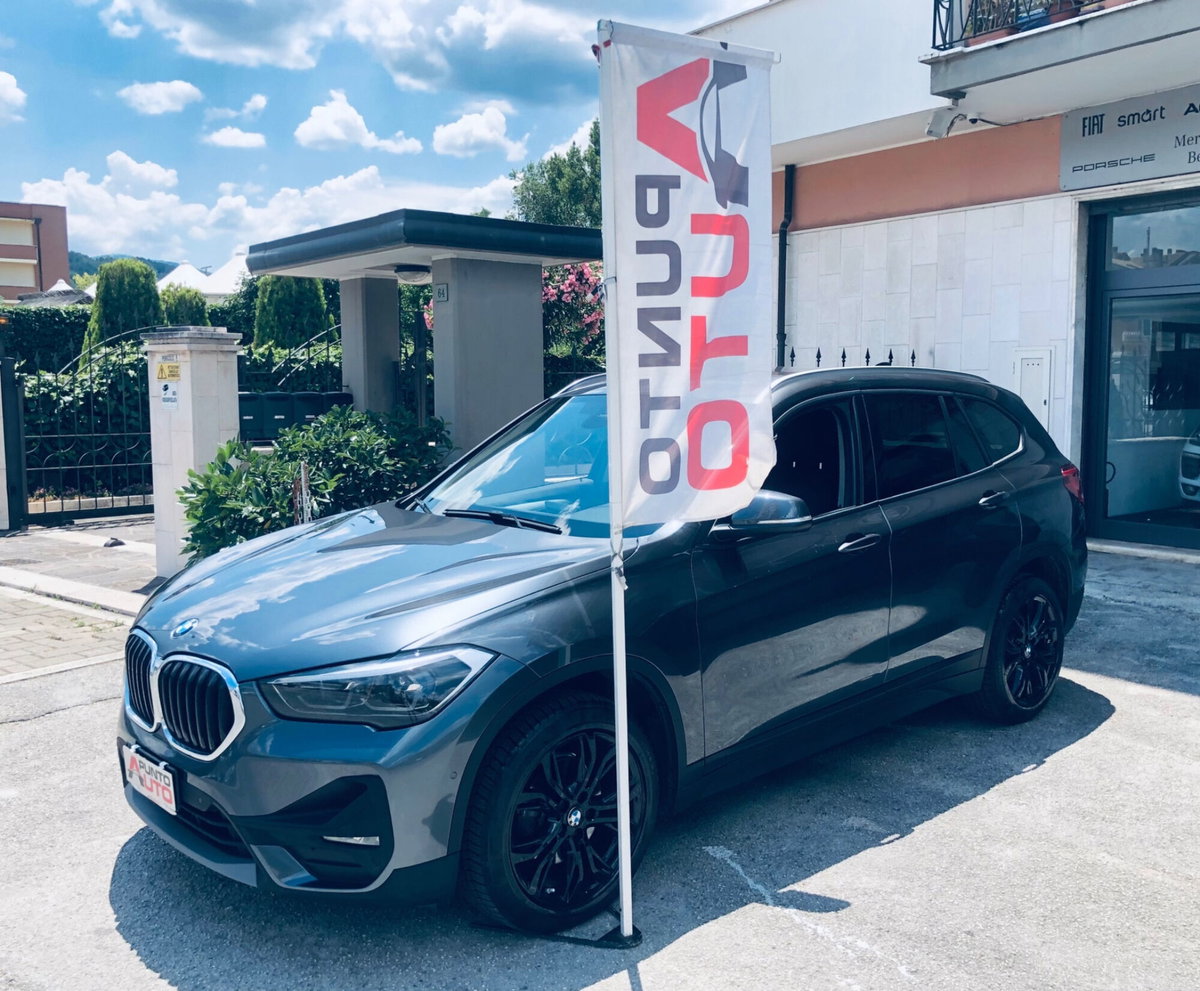 BMW X1 sDrive18d Sport (12)