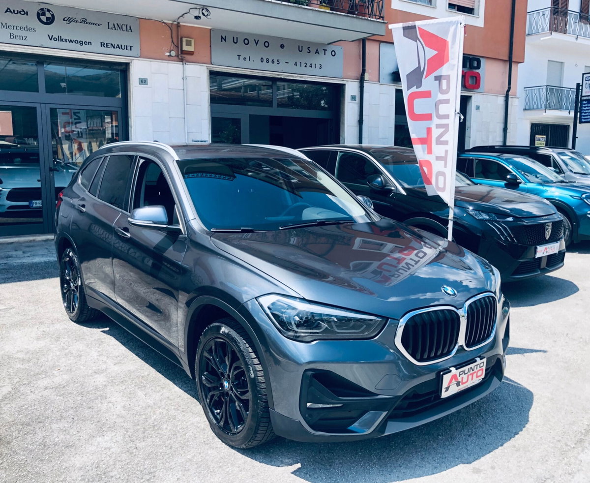 BMW X1 sDrive18d Sport (3)