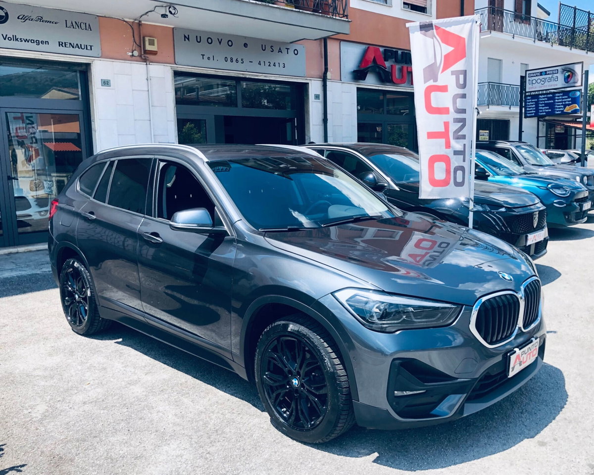 BMW X1 sDrive18d Sport (4)