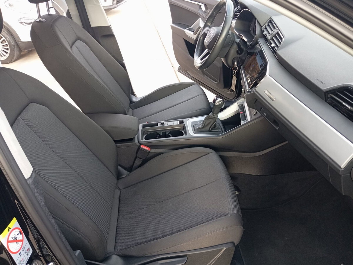 Audi Q3 Sportback 35 TDI quattro S tronic Business Plus (10)