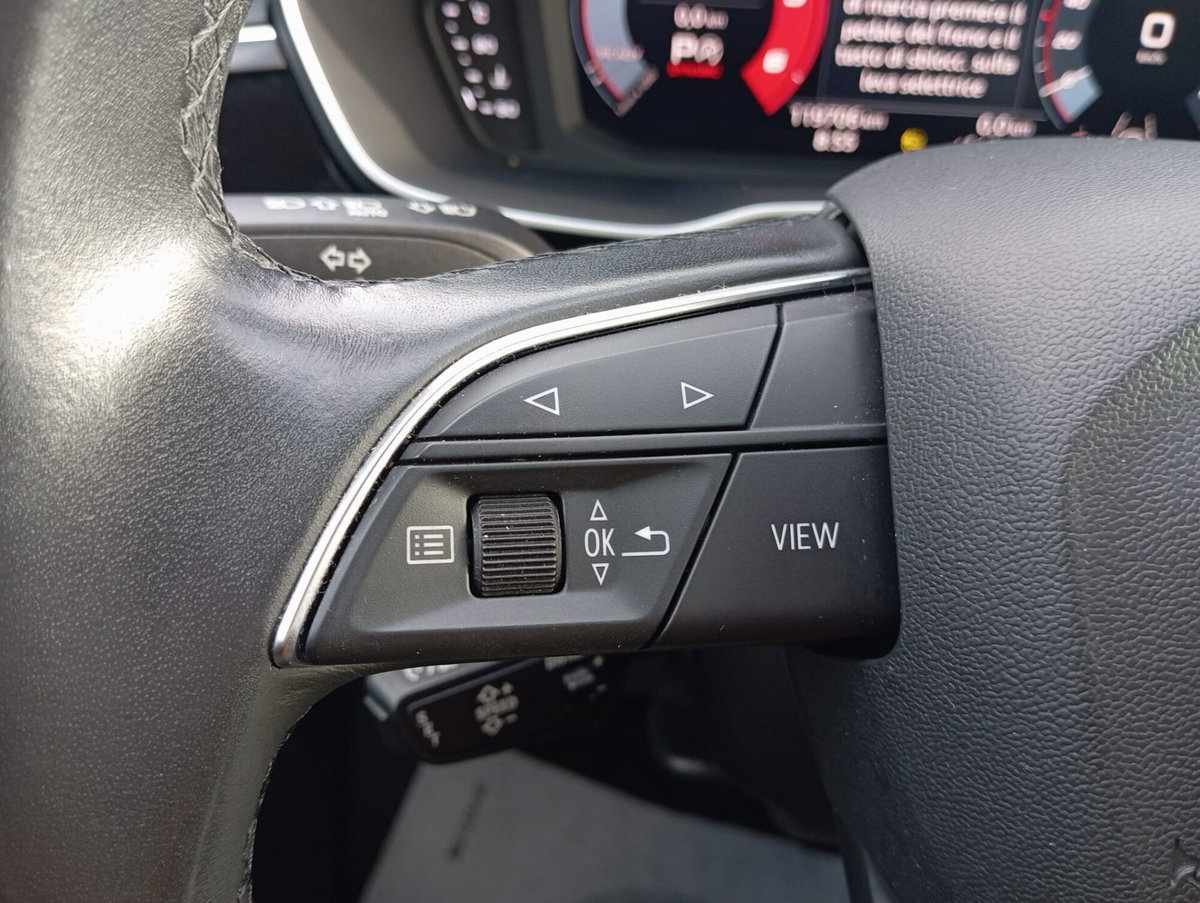 Audi Q3 Sportback 35 TDI quattro S tronic Business Plus (14)