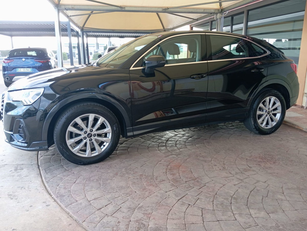 Audi Q3 Sportback 35 TDI quattro S tronic Business Plus (6)