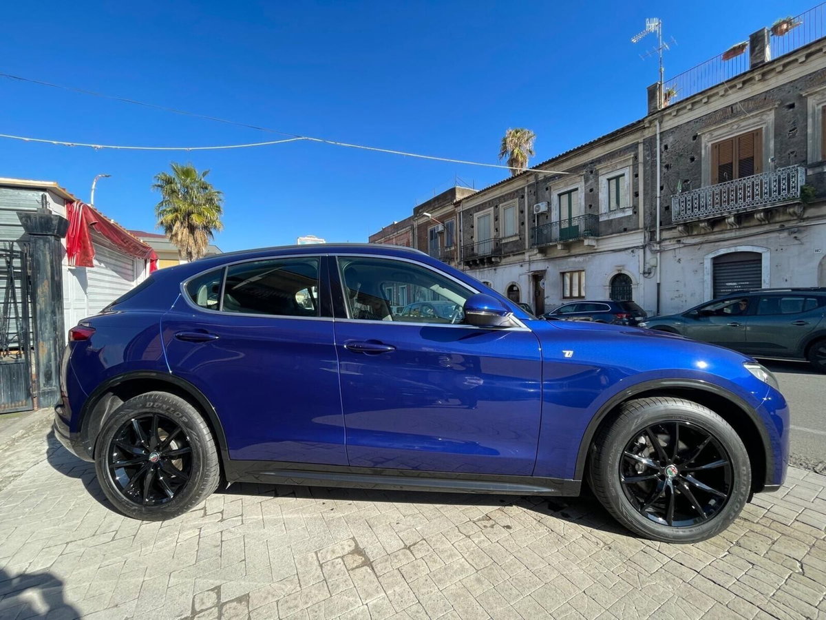 Alfa Romeo Stelvio Stelvio 2.2 Turbodiesel 190 CV AT8 Q4 Ti (8)