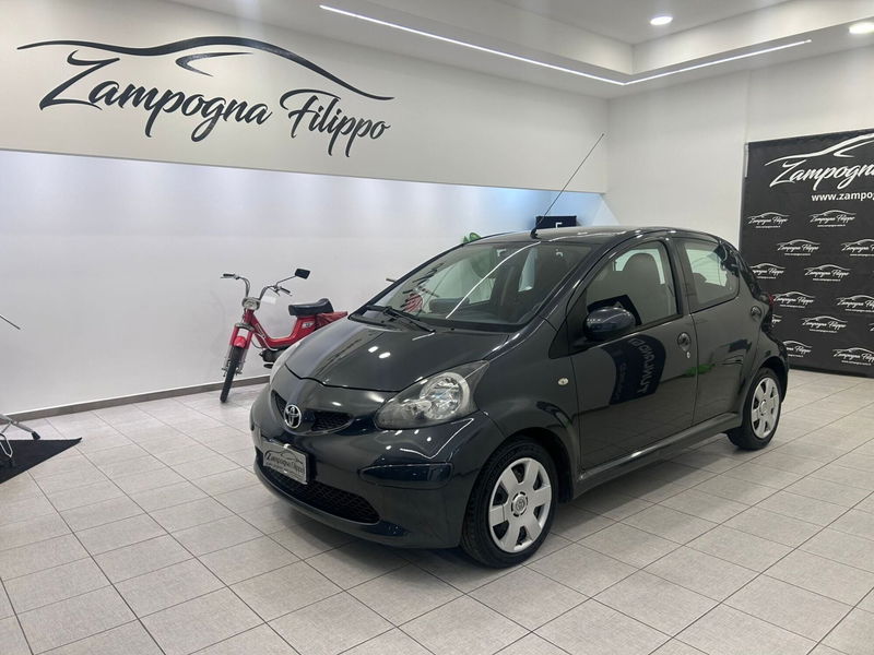 Toyota Aygo 1.0 12V VVT-i 5 porte Now