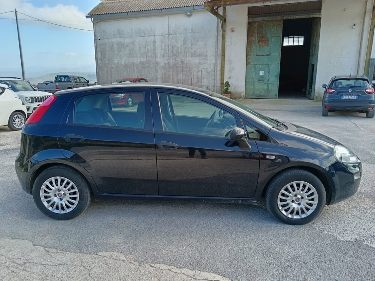 Fiat Punto 1.4 8V 5 porte Easypower Street (9)